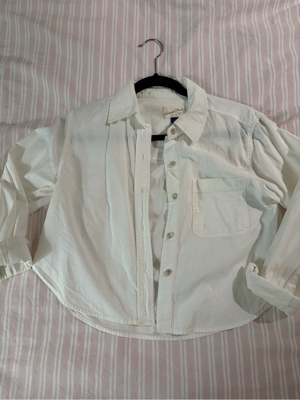 Universal Thread Women’s White Casual Button-Down Cropped